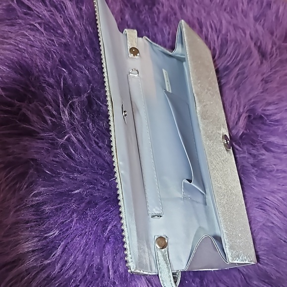 Silver Bag, OS - Picture 5 of 10